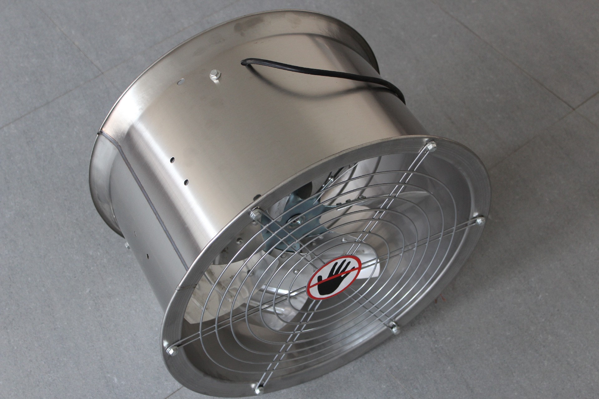 鐵筒式環流風機